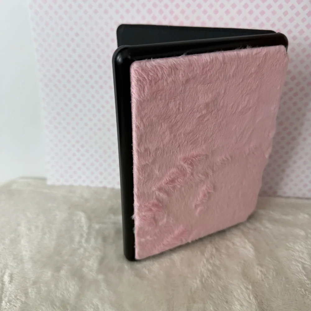 Kindle Paperwhite Pink Fuzzy Case Cover 11th Generation New in Package